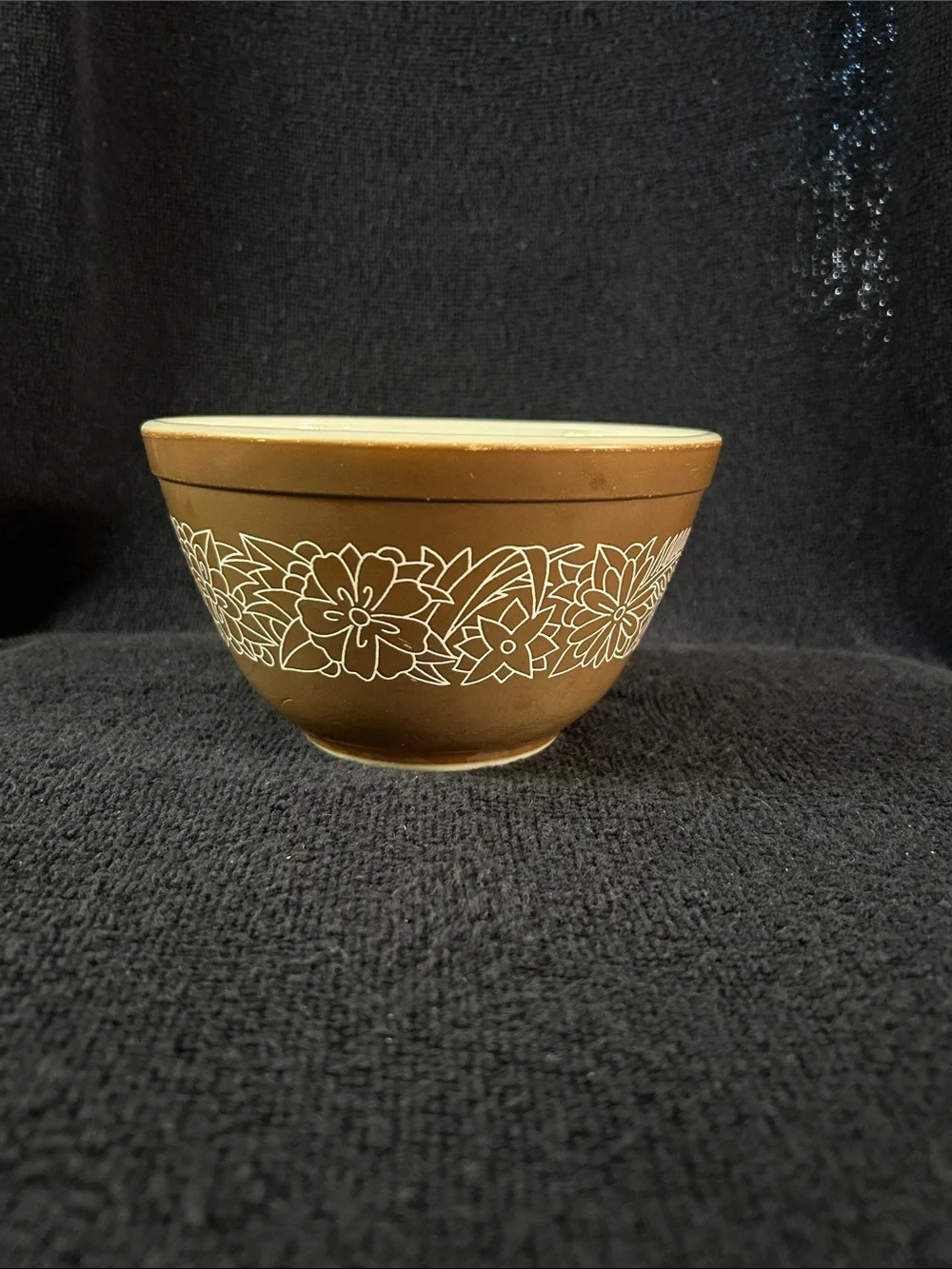 Pyrex Vintage Woodland Brown and White 401 Mixing Bowl